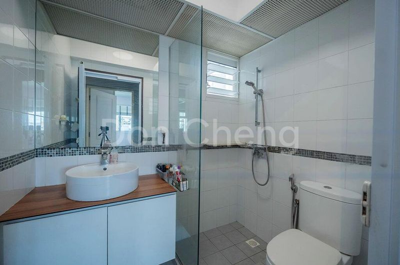 4 Room (4A) HDB for Sale in  317B Yishun Avenue 9 - Image 2